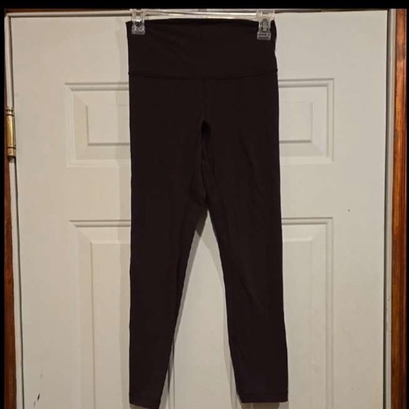 Lululemon High Times Pant- Black Cherry Size 6 - Picture 7 of 11